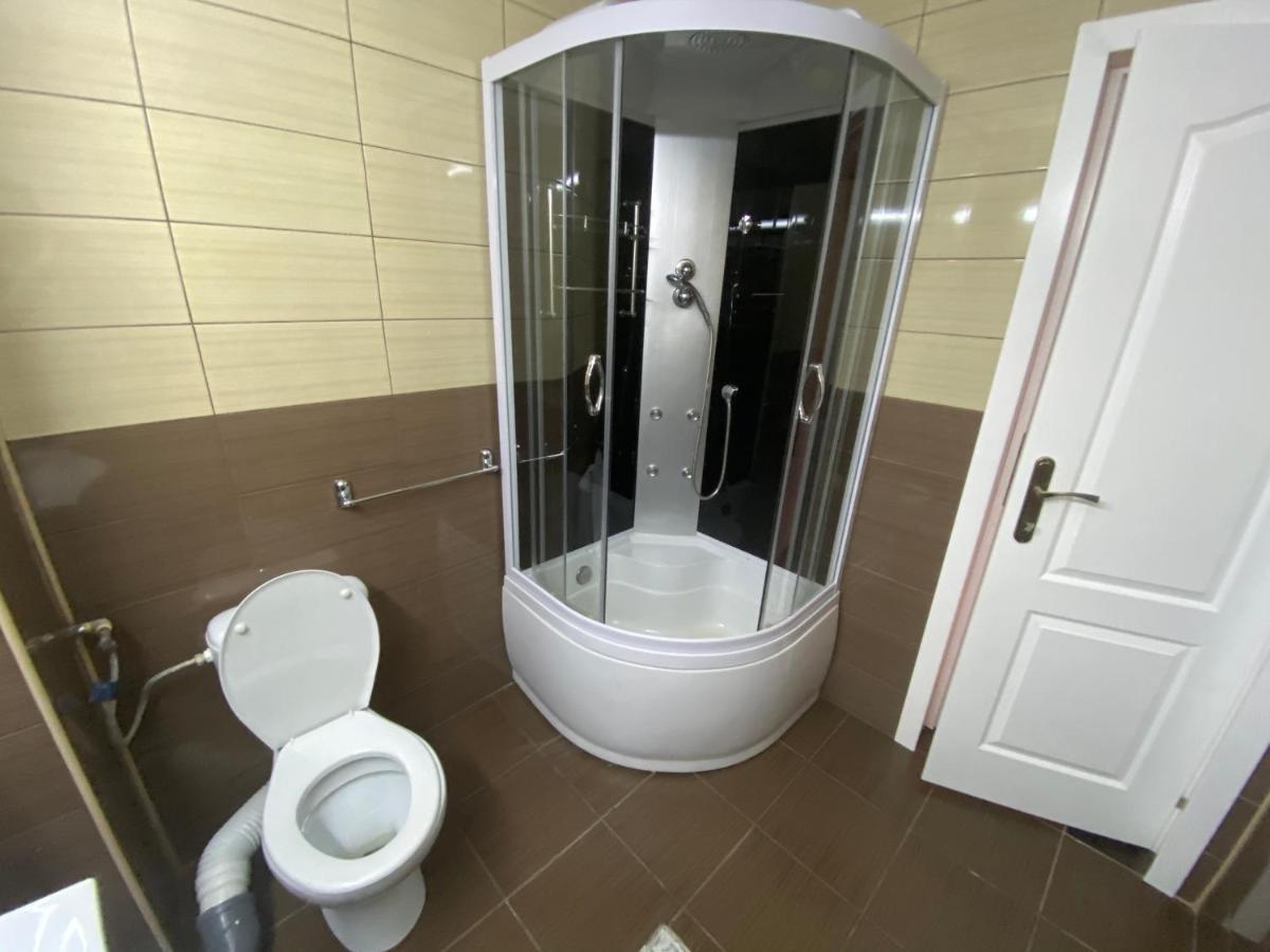 Отель Casa Cattleya Тыргу-Жиу Экстерьер фото
