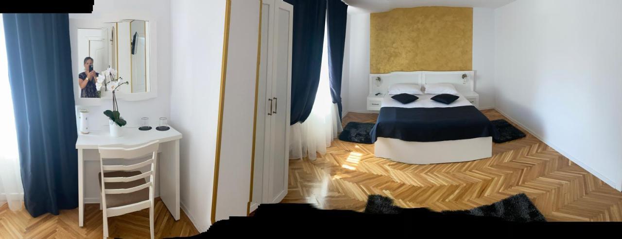 Отель Casa Cattleya Тыргу-Жиу Экстерьер фото